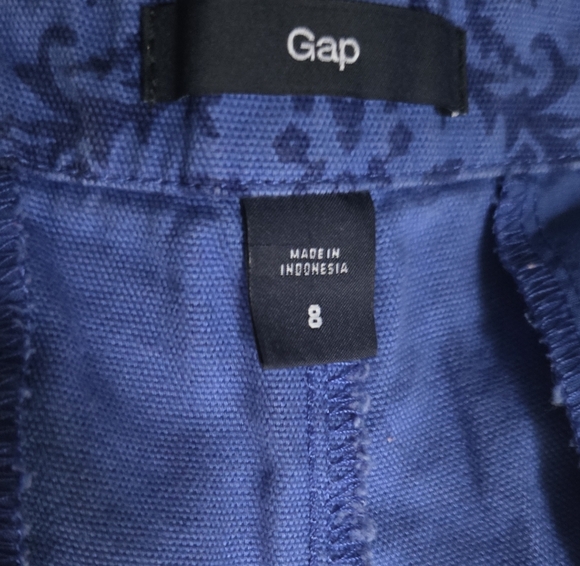 GAP Blue Flat Front Shorts Stylish and Versatile - Picture 3 of 4